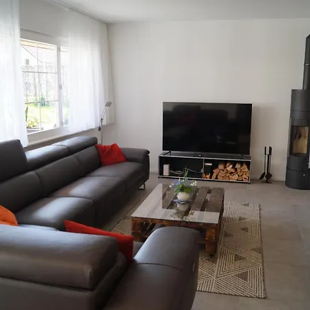 Land Luxury Apartamento Seftigen